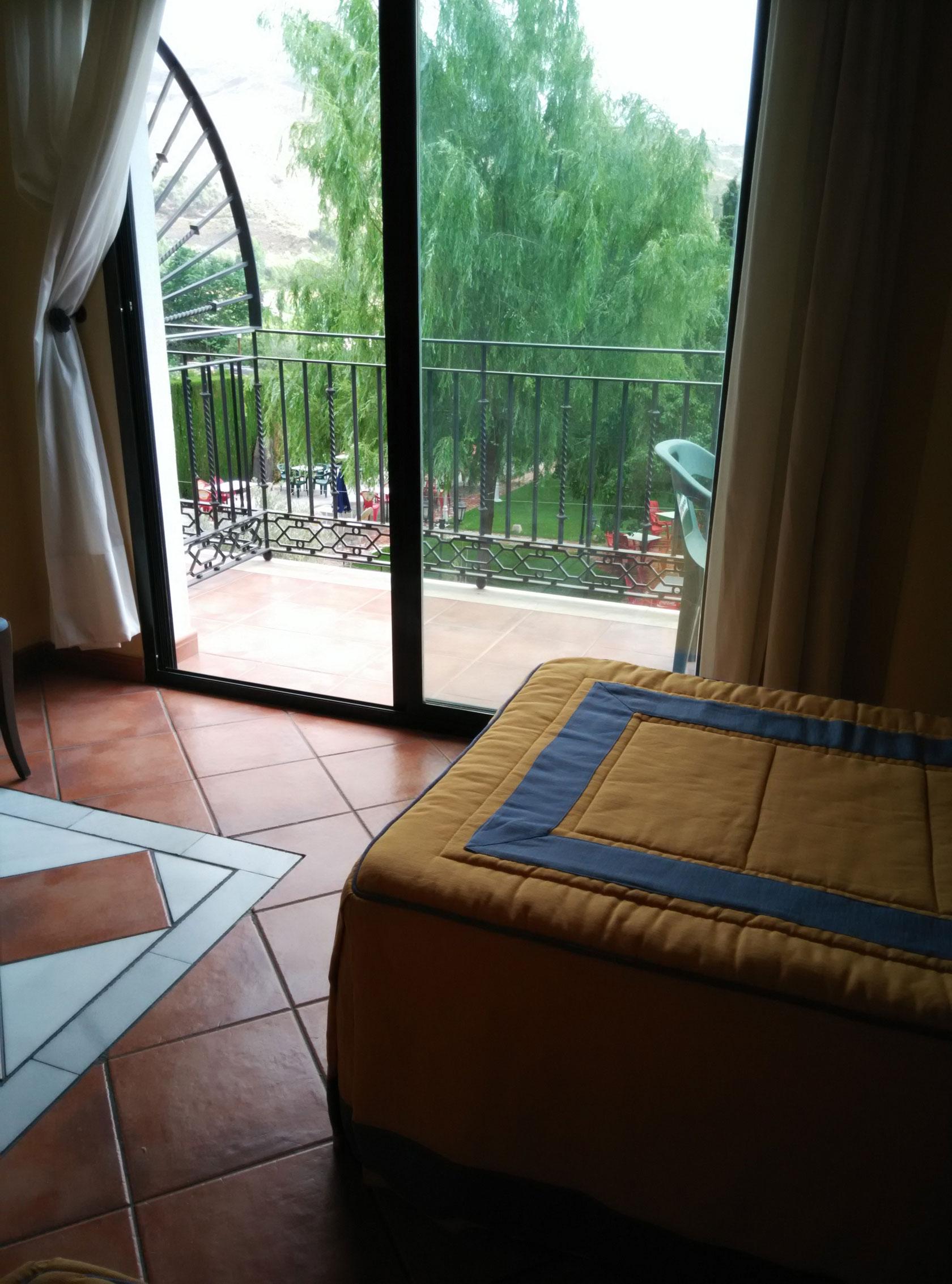 Hotel Calderon Cenes De La Vega Exterior foto