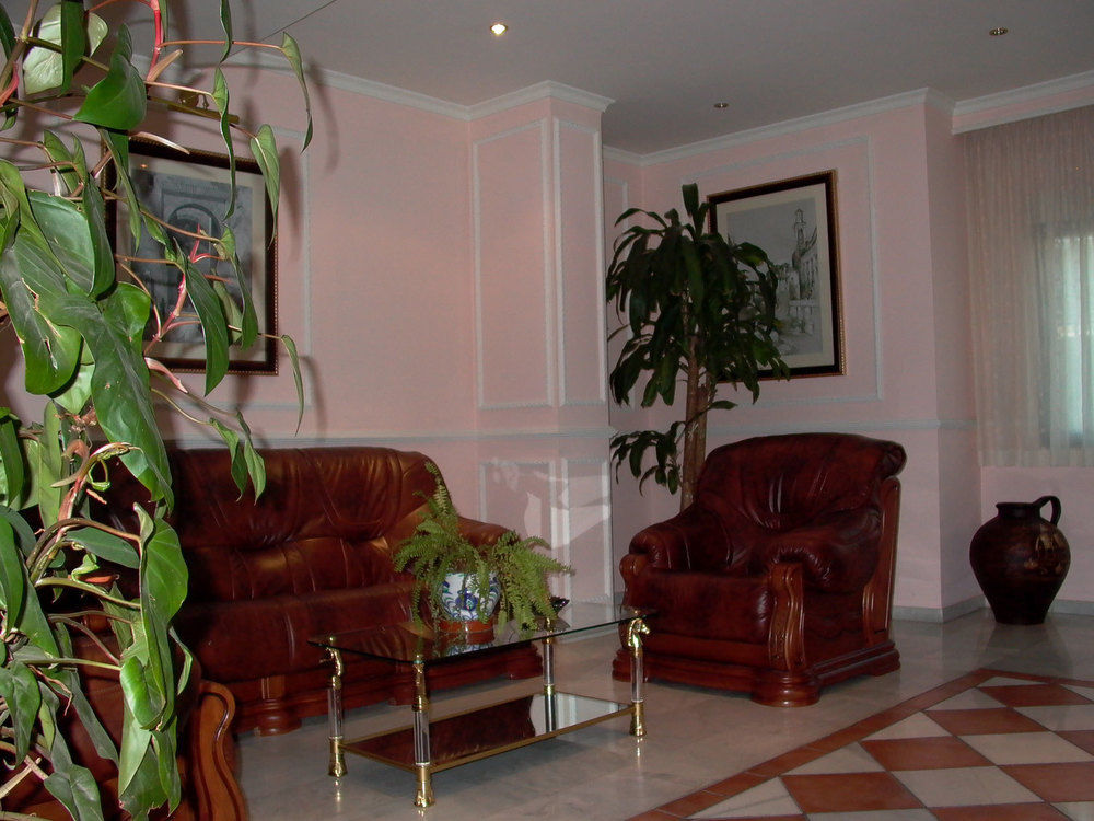 Hotel Calderon Cenes De La Vega Exterior foto